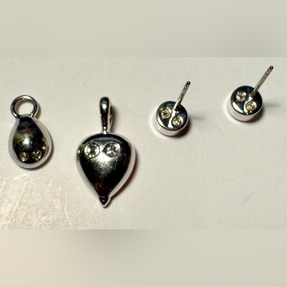 Swarovski Pink and Clear Crystal Jewelry Bundle. Studs, Pendant & Charm - Picture 9 of 12